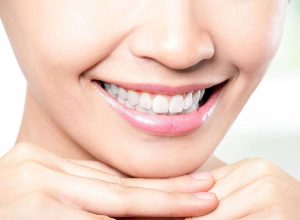 отбеливание зубов (teeth whitening)